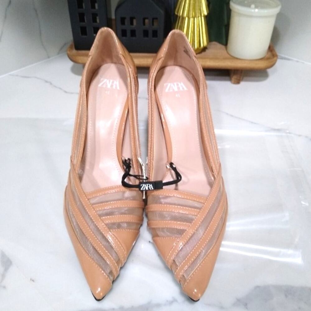 Zara Cream Tan Heels with Pointed Toe and Slim High Heel - Picture 5 of 11